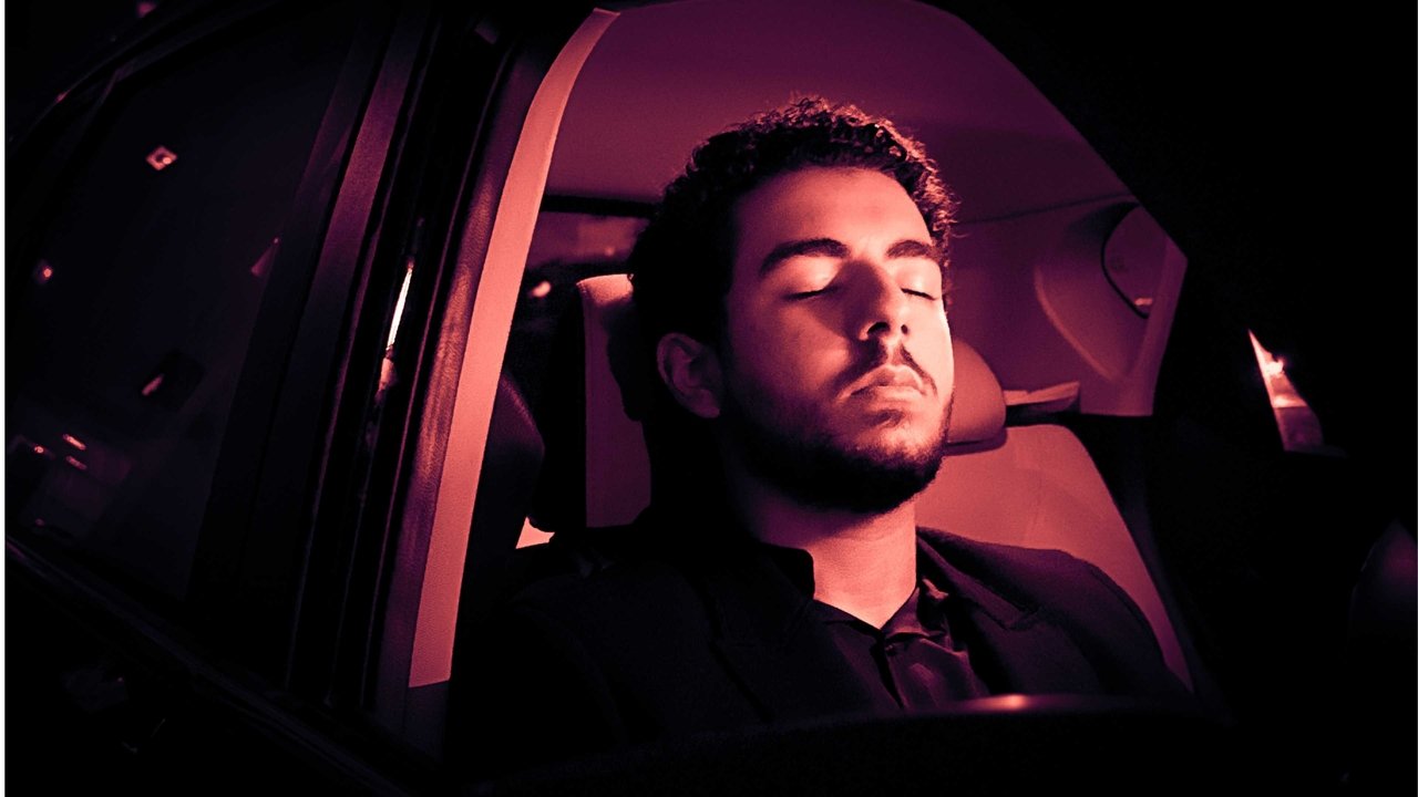 Interview with a Passenger Movie Screenshot 1